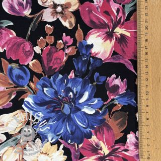 Sweat Flower Luna black digital print