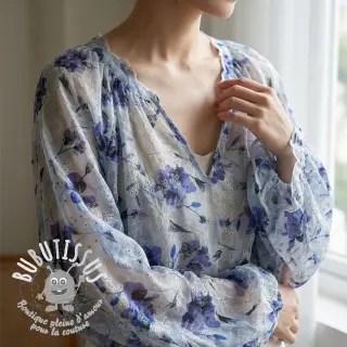 Tissu en coton avec un mélange EMBROIDERY Rose blue