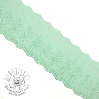 Dentelle Double flower light mint